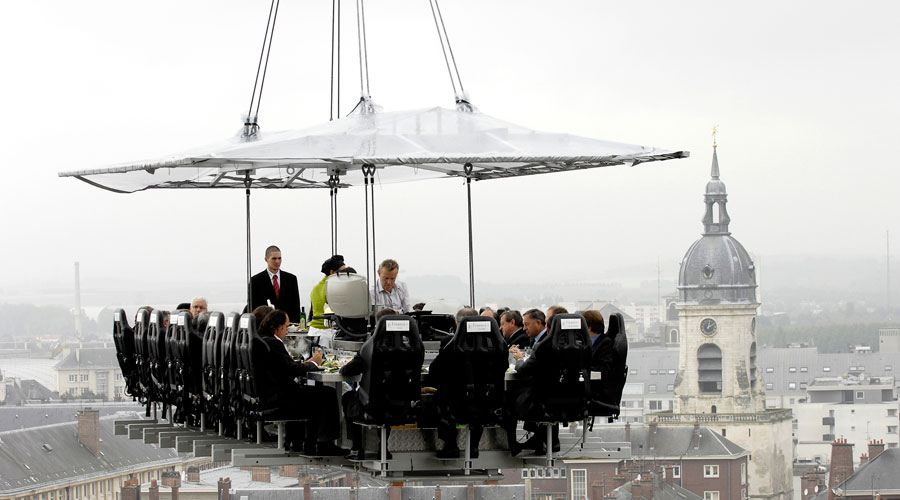 Social dining
